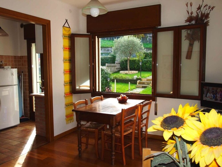 Bob And Jenny's B&B