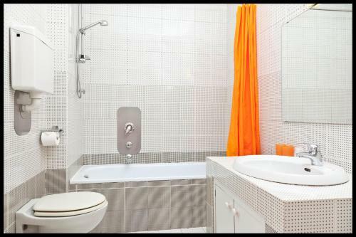 Hostal Hotel Marchi
