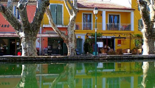 Hotel Logis De L'etang