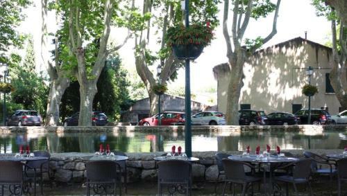 Hotel Logis De L'etang