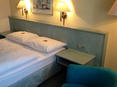 Golden Leaf Hotel Stuttgart Zuffenhausen
