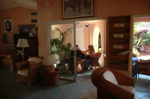 Hostal Residence Fenicia