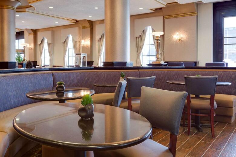 Hotel Drury Plaza St. Louis At The Arch