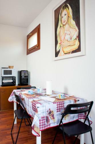 Hostal B&B By Max