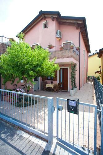 Hostal B&B By Max