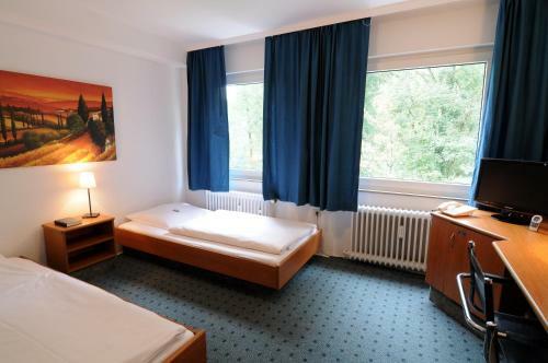 Hostal Waldhotel Unterbach
