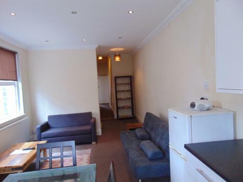 Flat 5 Apartments