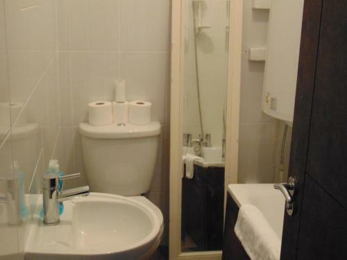 Flat 5 Apartments