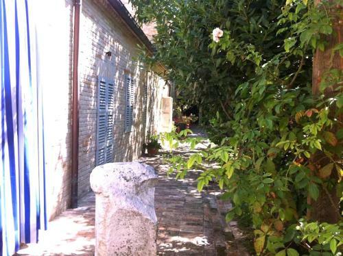 Hostal Palazzo Romani Adami