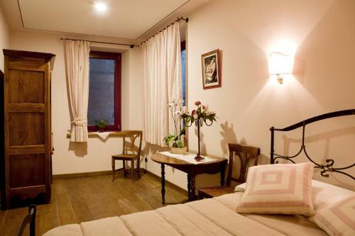 Hostal A' La Table Du Sommelier