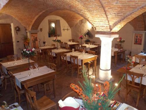 Hostal A' La Table Du Sommelier