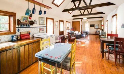 Hostal Gardener's Cottage