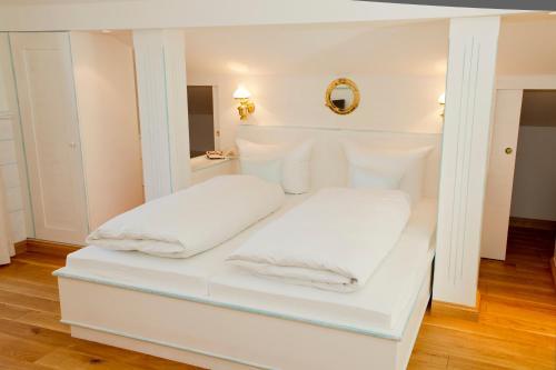 Hostal Landhaus Marinella Hotel Garni