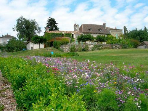 Hostal Chambres D'h�tes La Bastide Des Tr�mi�res