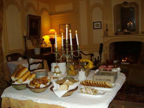 Hostal Les Roulottes De La Baronnie