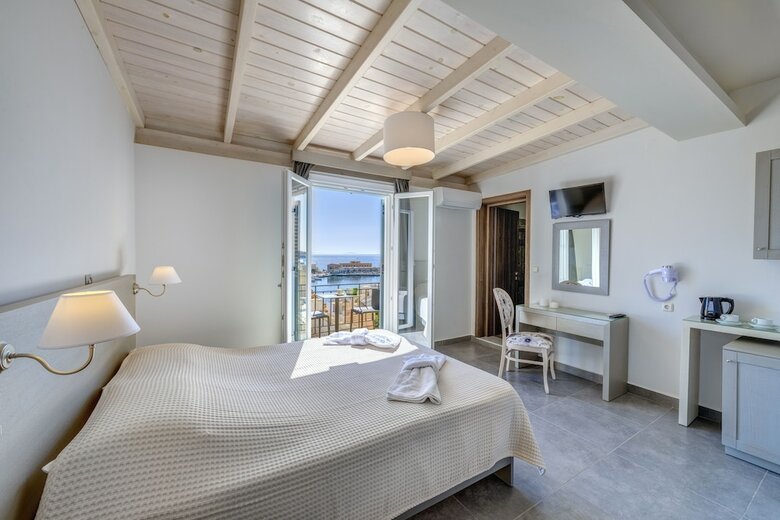 Hostal Ethrion
