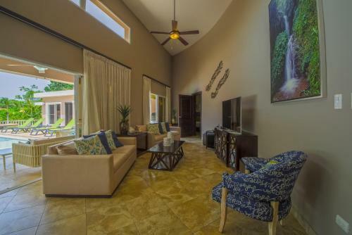 Hostal Residencial Casa Linda