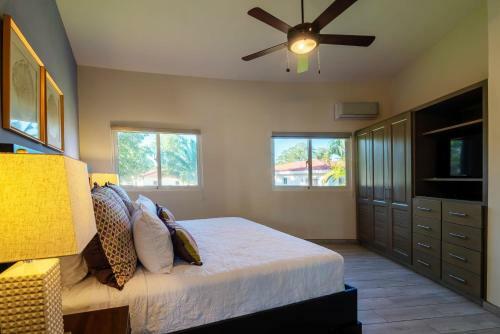 Hostal Residencial Casa Linda