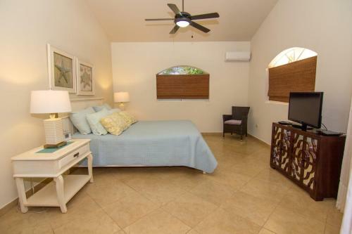 Hostal Residencial Casa Linda