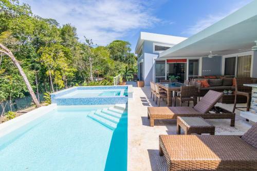 Hostal Residencial Casa Linda