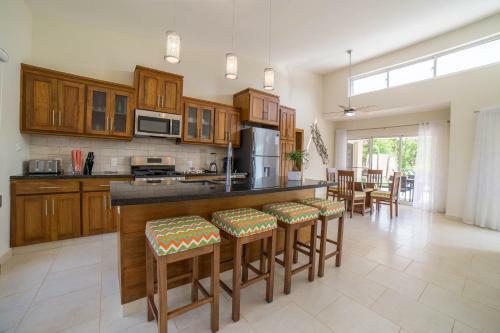 Hostal Residencial Casa Linda