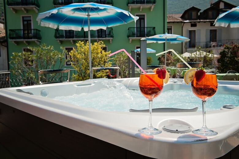 Hotel Benaco