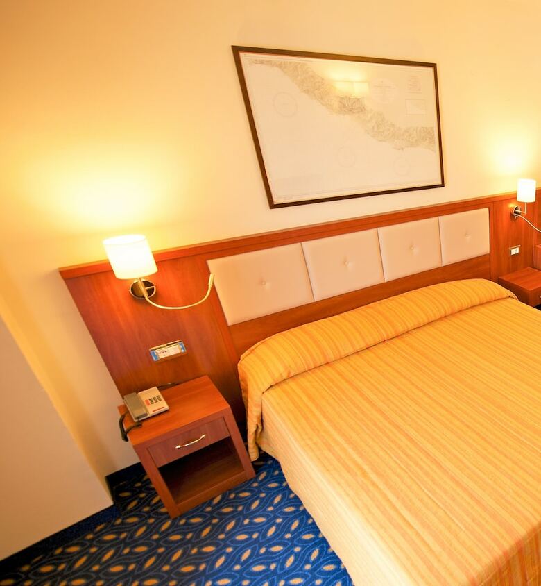 Hotel Benaco