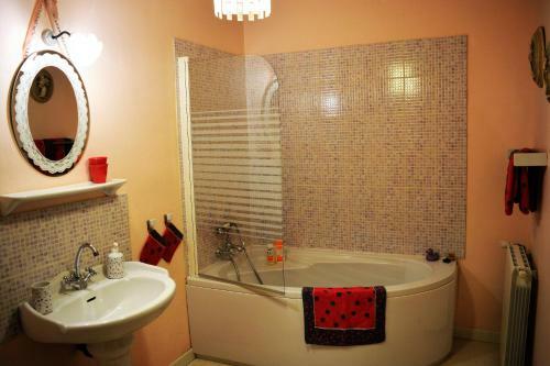 Bed & Breakfast Chambre D'h�tes La Cour Des Saligues