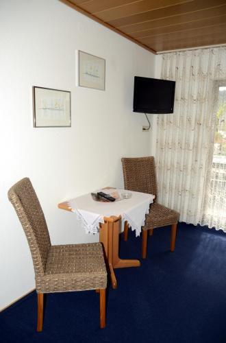 Hostal Hotel Leise Garni