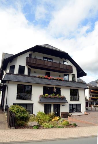 Hostal Hotel Leise Garni