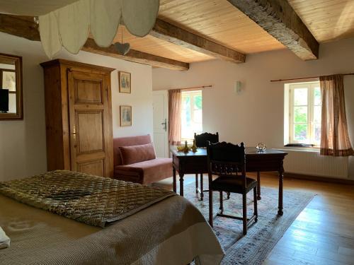 Hostal Le Chateau De Failloux