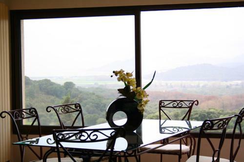 Bed & Breakfast Chambres D'h�tes Le Vieux Ch�ne