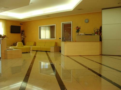 Groane Hotel Residence
