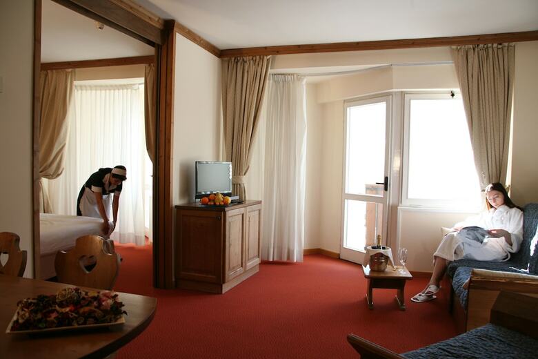Hotel Alaska