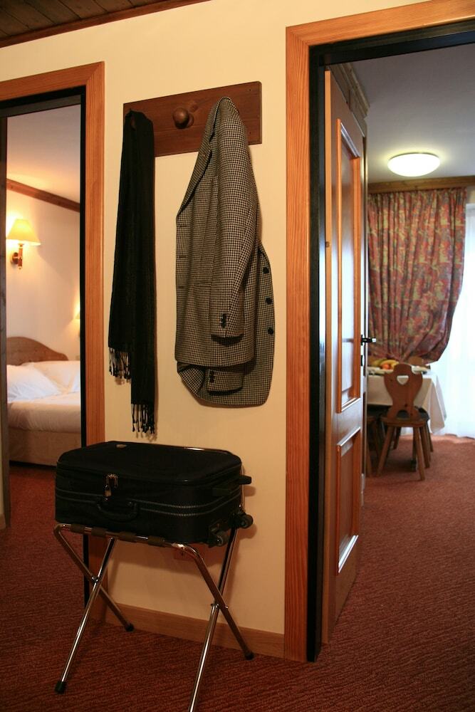 Hotel Alaska