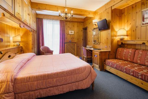 Hotel Columbia
