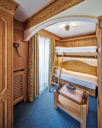 Hotel Columbia