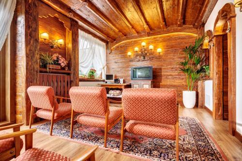 Hotel Columbia