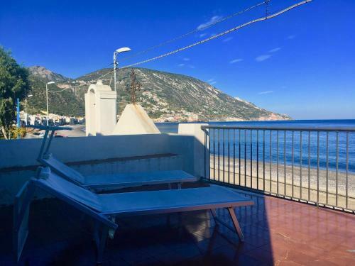 Camping Baia Unci