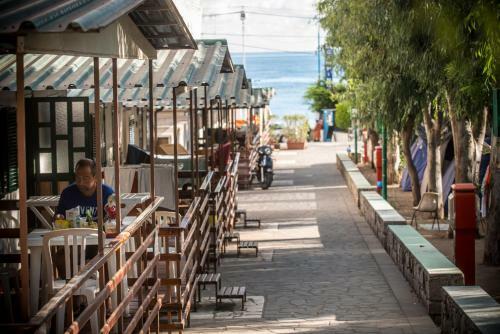 Camping Baia Unci