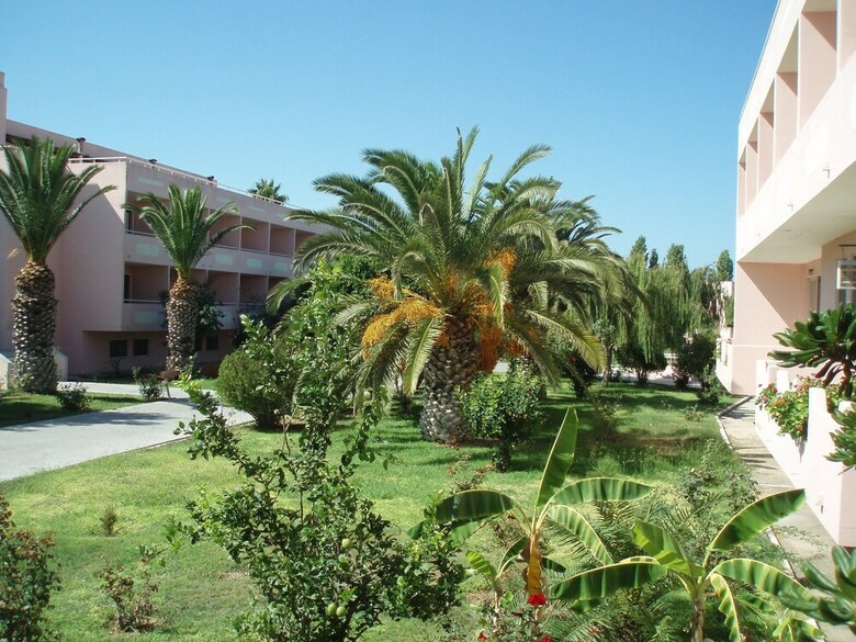 Roseland's Hotel