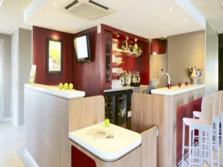 Hotel Campanile Auxerre - Mon�teau
