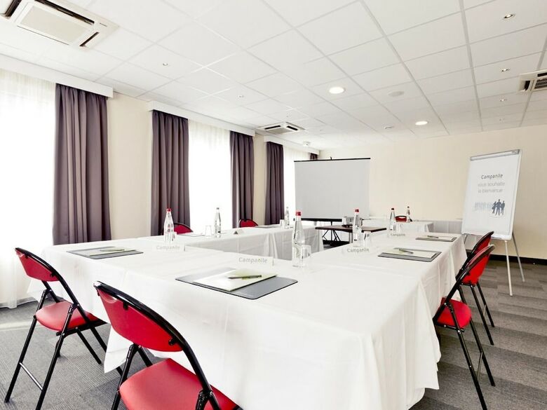 Hotel Campanile Auxerre - Mon�teau