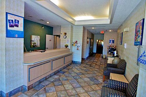 Motel 6 Seymour North
