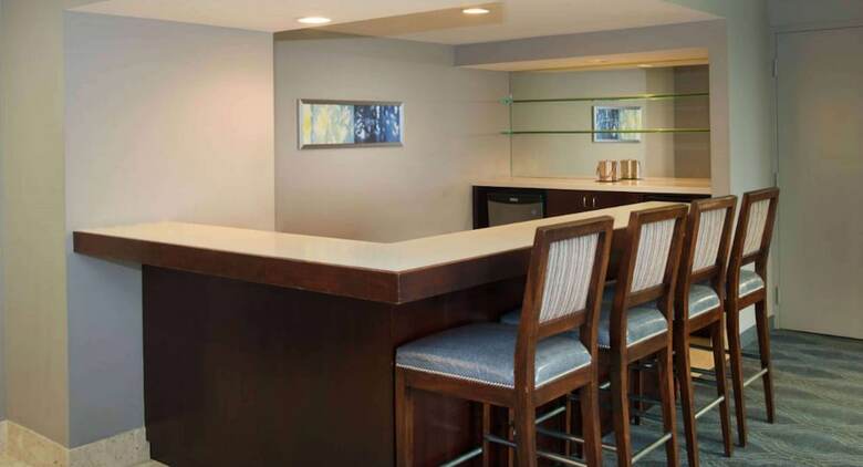 Hotel Doubletree By Hilton Bloomington Minneapolis South