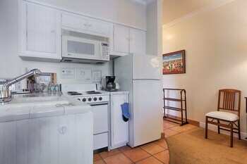 The Caribbean Court Boutique Hotel