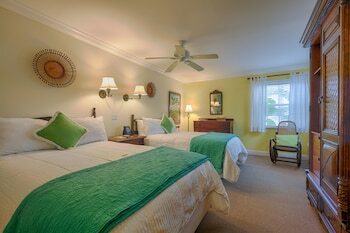 The Caribbean Court Boutique Hotel