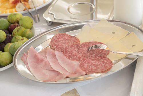 Falli Exclusive Rooms And Breakfast