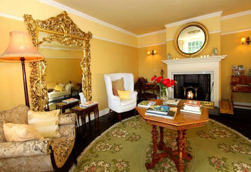 Bed & Breakfast Porch House