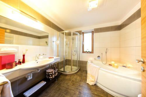 Garden Park Hotel